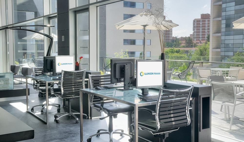Hotel Ilunion Atrium Madryt